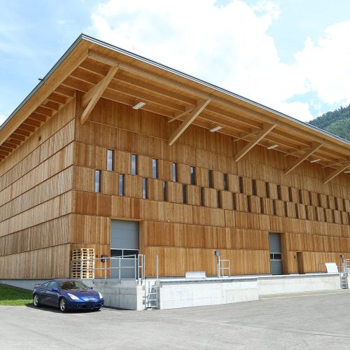 Zanella-Holz-Aussenschalung-Heimische COBS-Walliser-Qualität B-Herzseite aussen